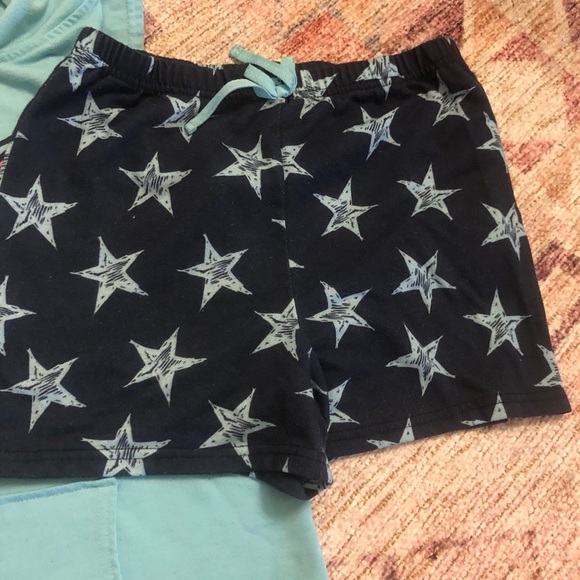 🦄 PJ Set 🦄 - Picture 3 of 4